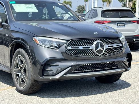 New 2025 Mercedes-Benz GLC 350e 4MATIC image 3