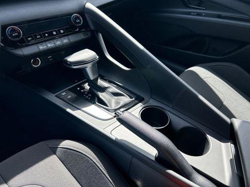 New 2026 Hyundai Elantra Sport FWD image 11