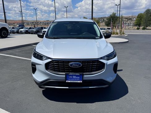 Certified 2025 Ford Escape Active AWD/4WD image 3