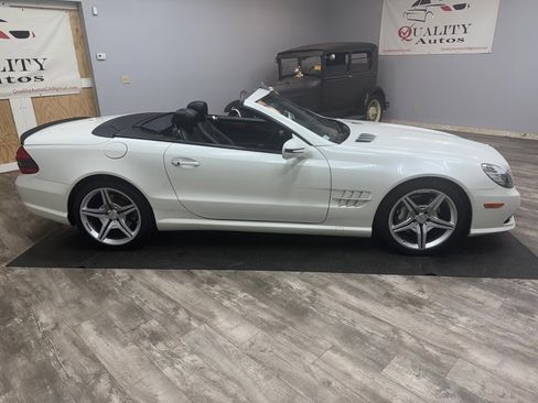 Used 2009 Mercedes-Benz SL 550 image 39