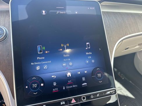 Certified 2023 Mercedes-Benz C 300 Sedan image 20