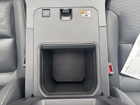 Used 2024 Toyota Land Cruiser image 41