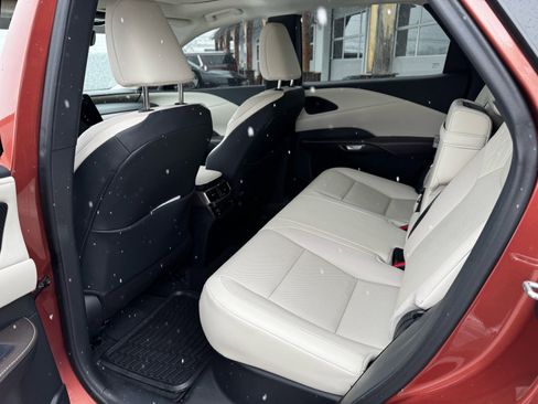 Used 2024 Lexus RX 350 Premium image 12
