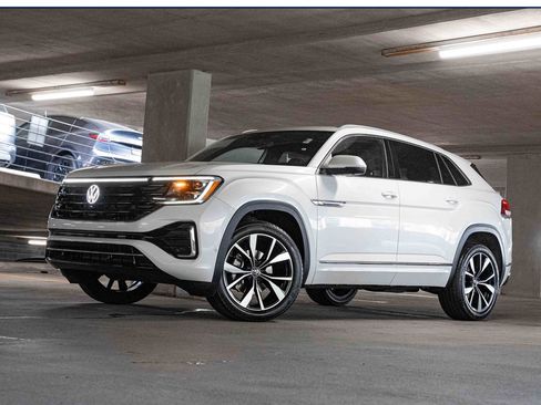 Certified 2025 Volkswagen Atlas Cross Sport SEL Premium R-Line AWD/4WD image 1
