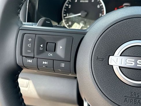 New 2025 Nissan Pathfinder SV image 25