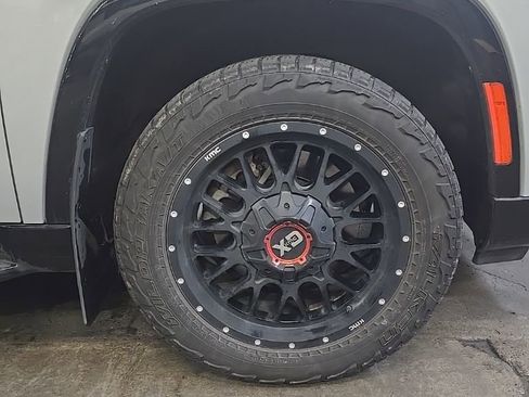 Used 2022 Jeep Wagoneer Series III image 17