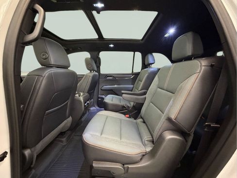Used 2026 GMC Acadia AT4 w/ Luxury Package AWD/4WD image 28