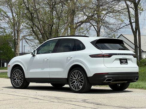 Certified 2023 Porsche Cayenne AWD/4WD image 3