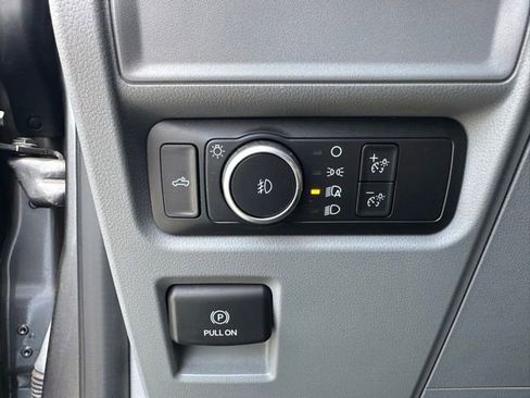 Used 2022 Ford F150 XLT w/ XTR Package image 17