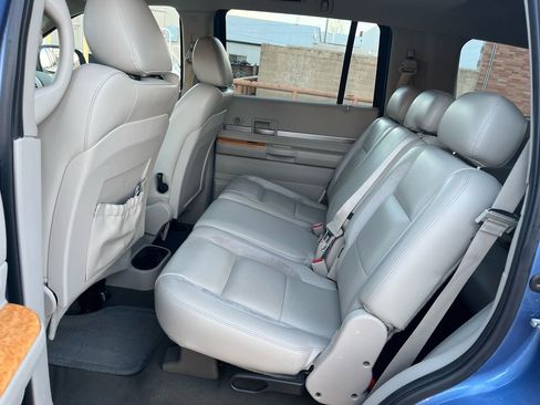 Used 2007 Chrysler Aspen Limited image 17