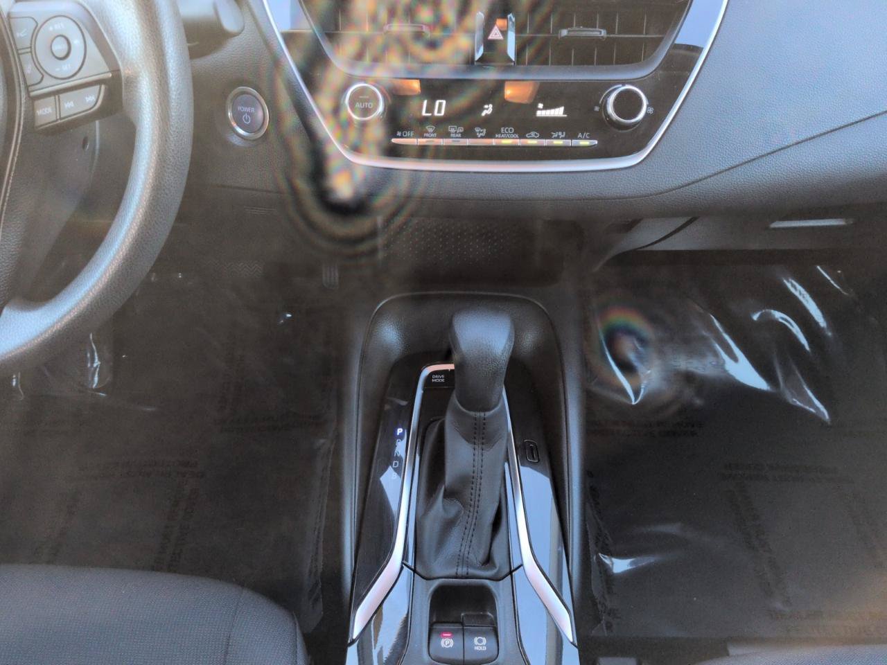 Used 2020 Toyota Corolla LE FWD image 14