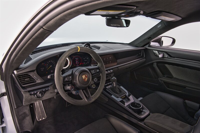 Used 2025 Porsche 911 GT3 RS RWD image 21