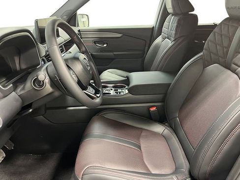 New 2026 Honda Pilot Black Edition image 12
