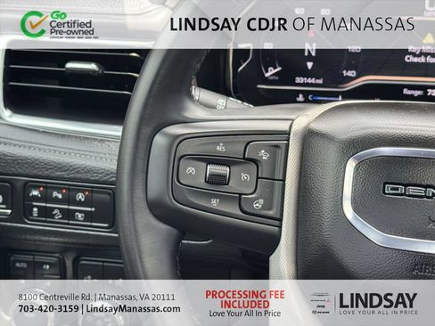 Used 2024 GMC Yukon XL Denali AWD/4WD image 32
