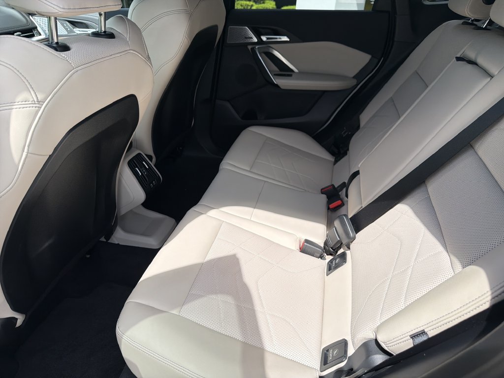 Used 2025 BMW X1 xDrive28i AWD/4WD image 21