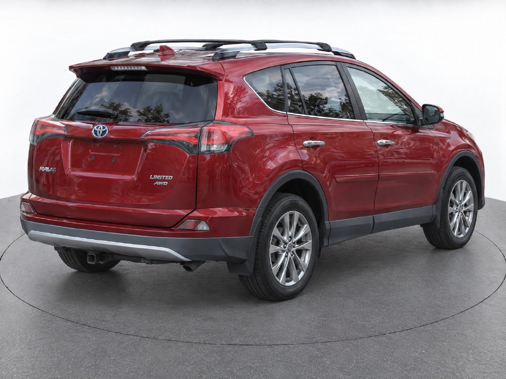 Used 2018 Toyota RAV4 Limited w/ Protection Package AWD/4WD image 4