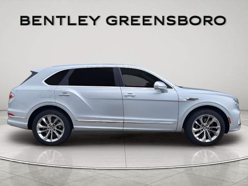 Used 2023 Bentley Bentayga Extended Wheelbase AWD/4WD image 8
