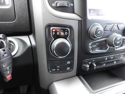Used 2022 RAM 1500 Express w/ Wheel & Sound Group AWD/4WD image 40