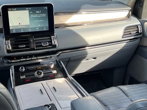 Used 2018 Lincoln Navigator Black Label w/ Cargo Package image 26