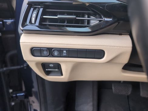 Used 2023 Acura MDX SH-AWD image 23