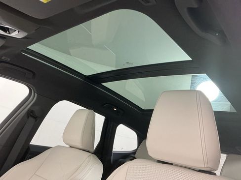 New 2026 BMW X1 xDrive28i w/ Convenience Package image 24