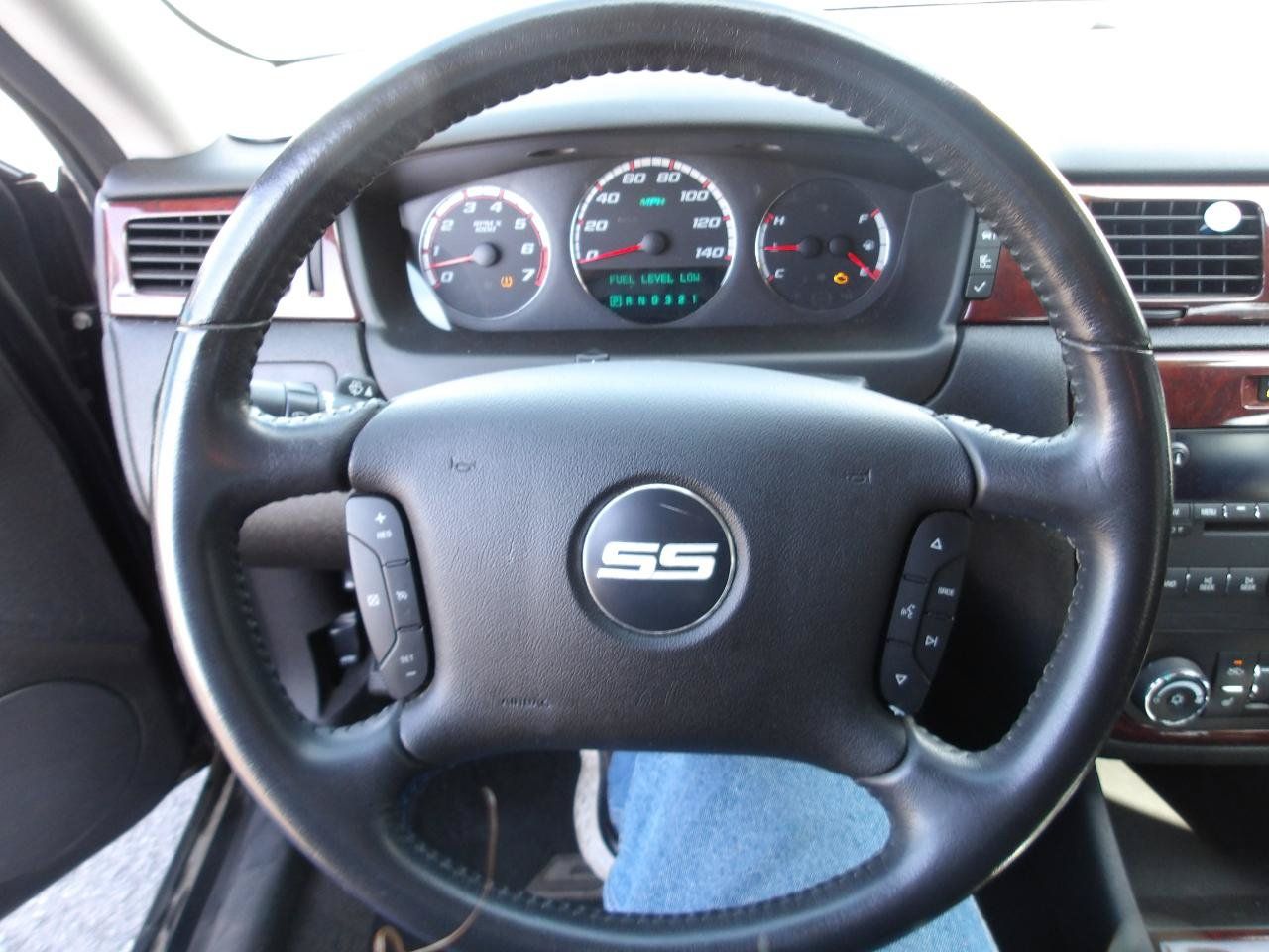 Used 2007 Chevrolet Impala SS FWD image 14