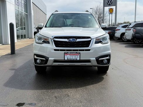 Used 2018 Subaru Forester 2.5i Touring image 2