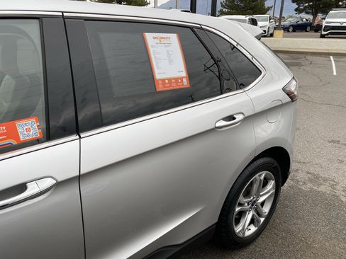 Used 2017 Ford Edge Titanium FWD image 53