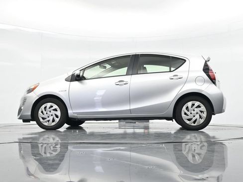 Used 2016 Toyota Prius C One FWD image 29