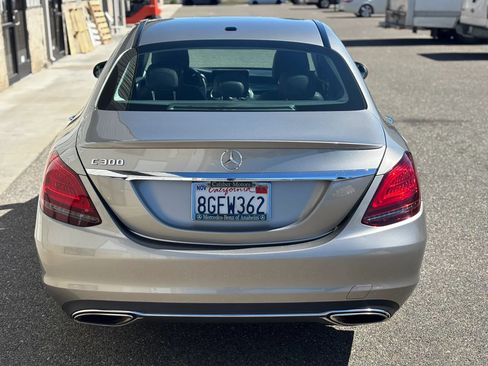 Used 2019 Mercedes-Benz C 300 Sedan image 4