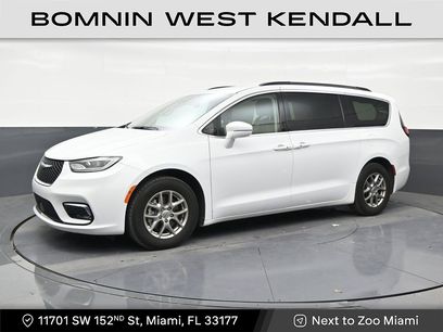 Used 2021 Chrysler Pacifica Touring