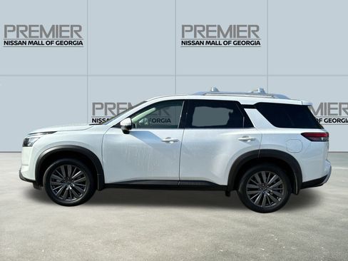 New 2025 Nissan Pathfinder SL w/ SL Premium Package image 8