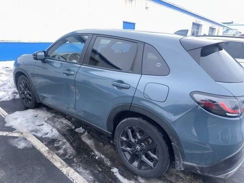 Used 2024 Honda HR-V Sport image 2