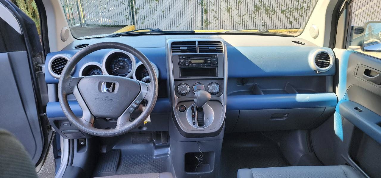 Used 2006 Honda Element LX image 17
