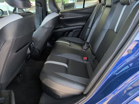 Used 2025 Toyota Camry SE image 6