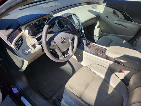 Used 2016 Buick LaCrosse Leather FWD image 4