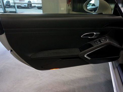 Used 2018 Porsche 911 GT3 image 21