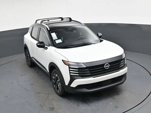 New 2026 Nissan Kicks SV w/ SV Premium Package AWD/4WD image 23