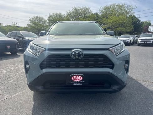 Used 2019 Toyota RAV4 XLE w/ Convenience Package AWD/4WD image 2