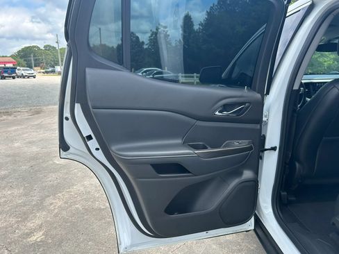 Used 2019 GMC Acadia SLT FWD image 24
