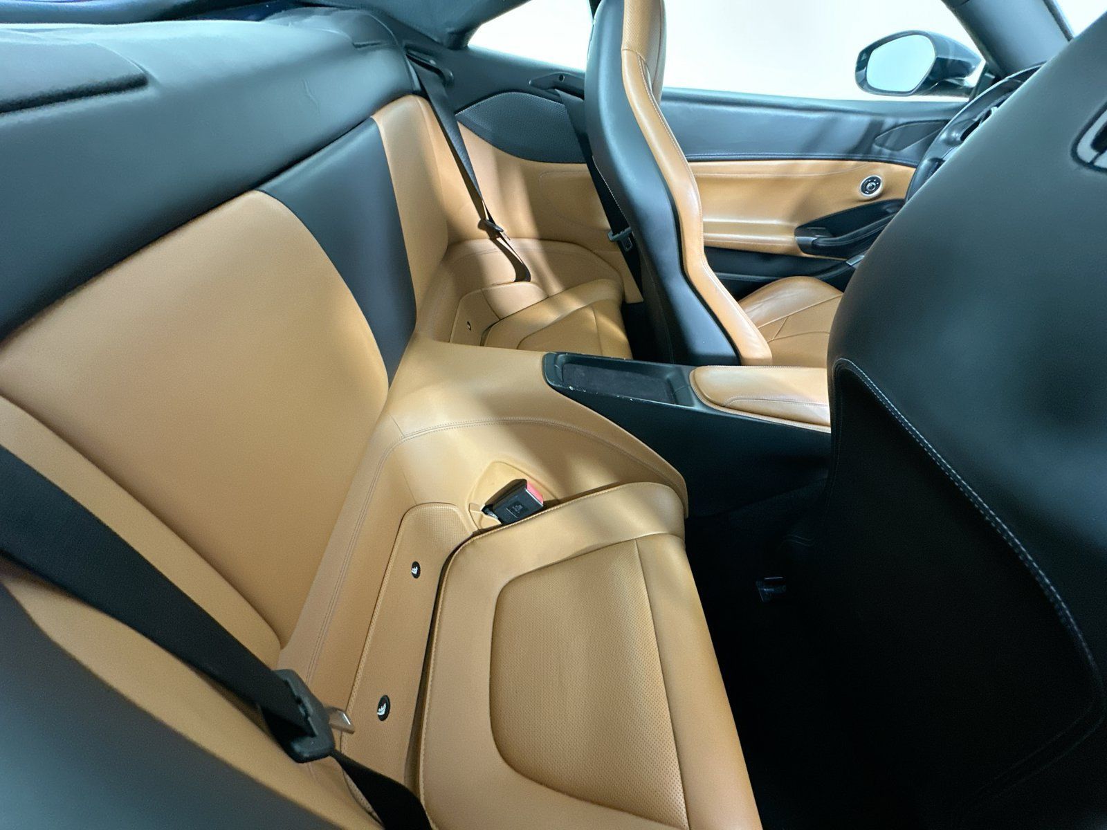Used 2020 Ferrari Portofino RWD image 36