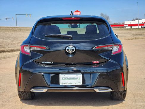 Used 2022 Toyota Corolla XSE image 8