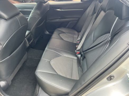 Used 2022 Toyota Camry SE FWD image 21
