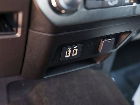 Used 2019 Ford F150 XLT image 23