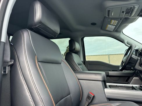 New 2025 Ford F250 Lariat w/ Lariat Ultimate Package image 17
