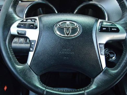 Used 2012 Toyota Highlander Limited w/ Tow Pkg AWD/4WD image 20