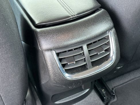 Used 2024 Chevrolet Malibu LT FWD image 14