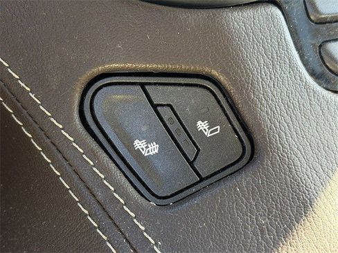 Used 2018 Chevrolet Tahoe LT image 23