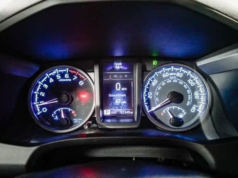 Certified 2021 Toyota Tacoma TRD Off-Road image 24