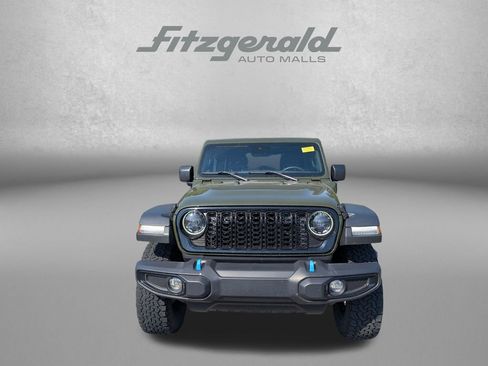 Used 2024 Jeep Wrangler Unlimited AWD/4WD image 6